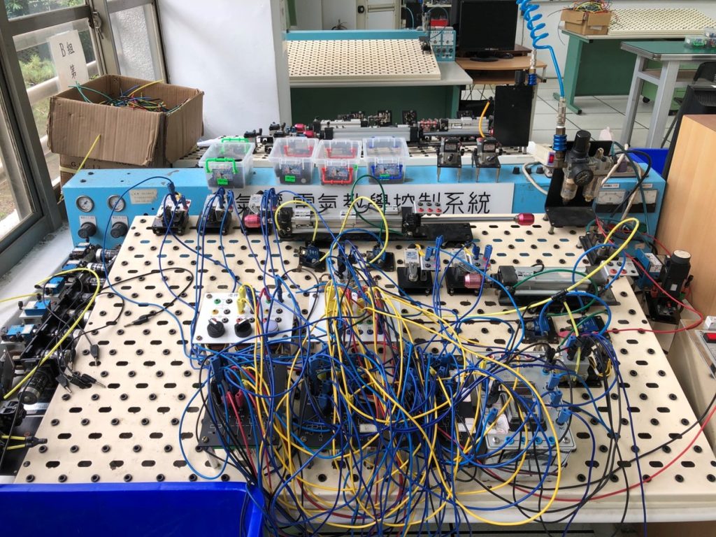 生物產業機電科教學環境 – 國立虎尾高級農工職業學校